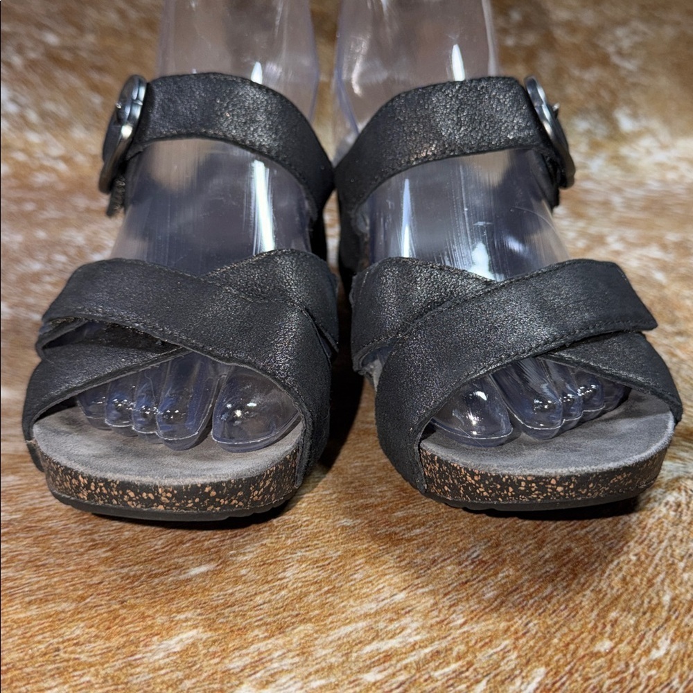 Dansko Susie Black Wedge Sandals Nubuck Leather EUC sz EU 37 Slip-On Comfort - Picture 2 of 11